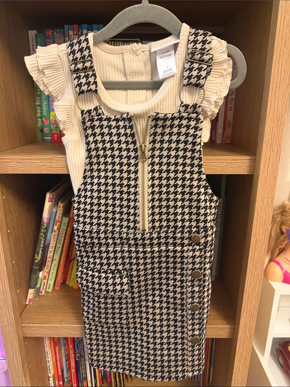 Rachel Zoe 4T Houndstooth Pinafore Jumper with Cream Ruffled Top like new